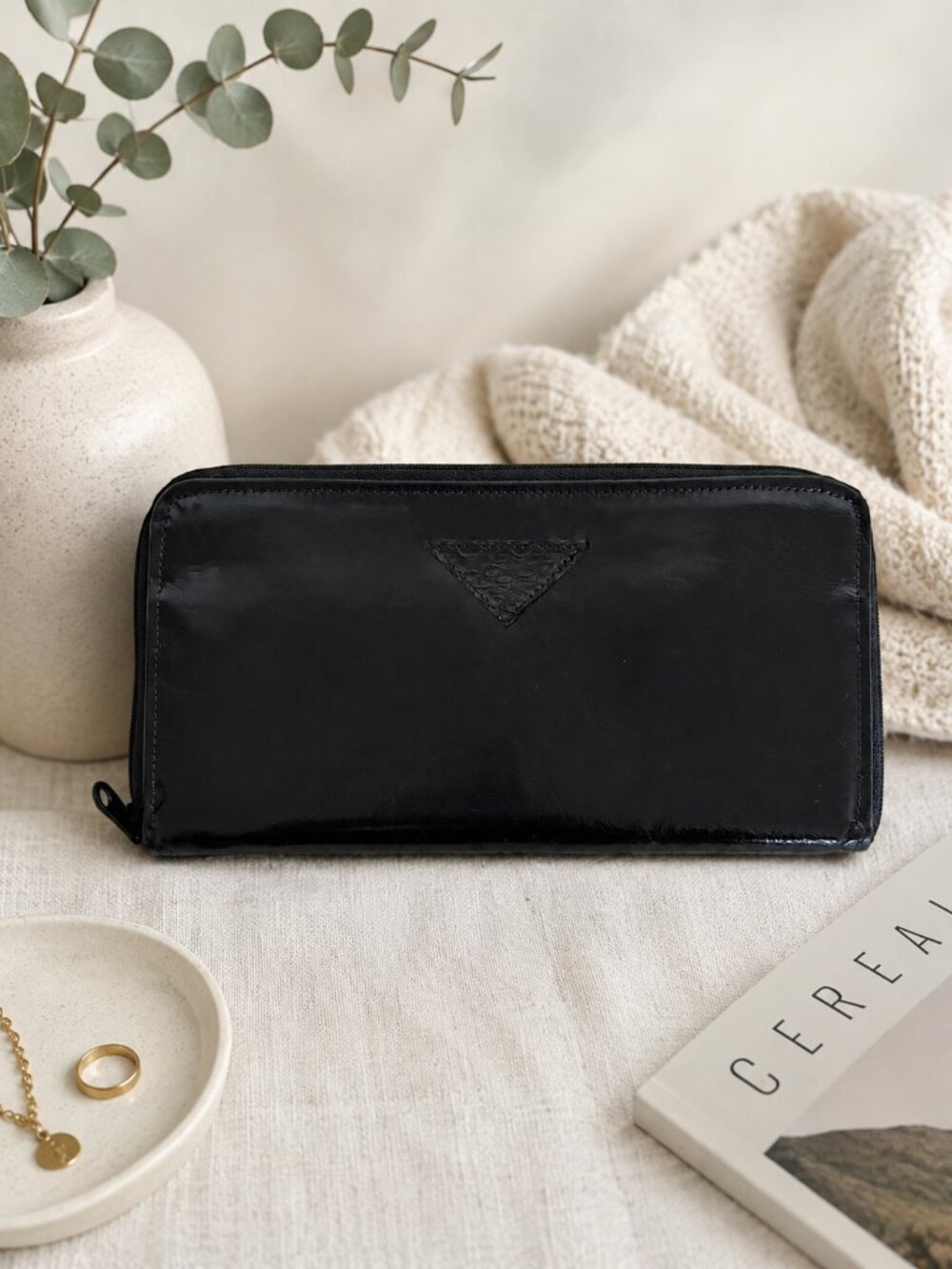 Tilley Genuine Leather Seal Skin Inlay Zip Around Wallet Black Made in Canada